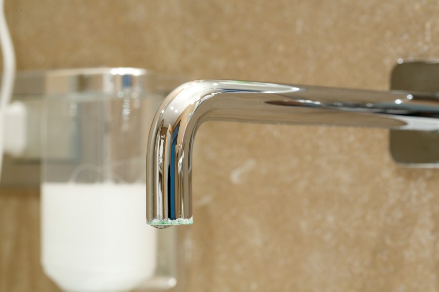 How To Remove Mould And Limescale From Your Home