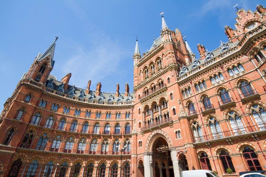 5 Abandoned Buildings That Were Given A Majestic Makeover