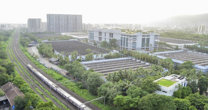 Mumbai To Get More AC Trains, Better Amenities As Cabinet Approves Transport Project