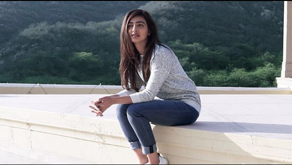 Colours Come To Life At Radhika Apte’s Versova Home